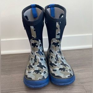 Boys Bogs Waterproof Camo Boot Size 3